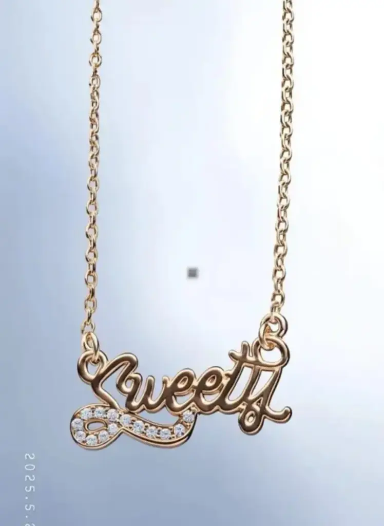 Rose gold Sweety locket