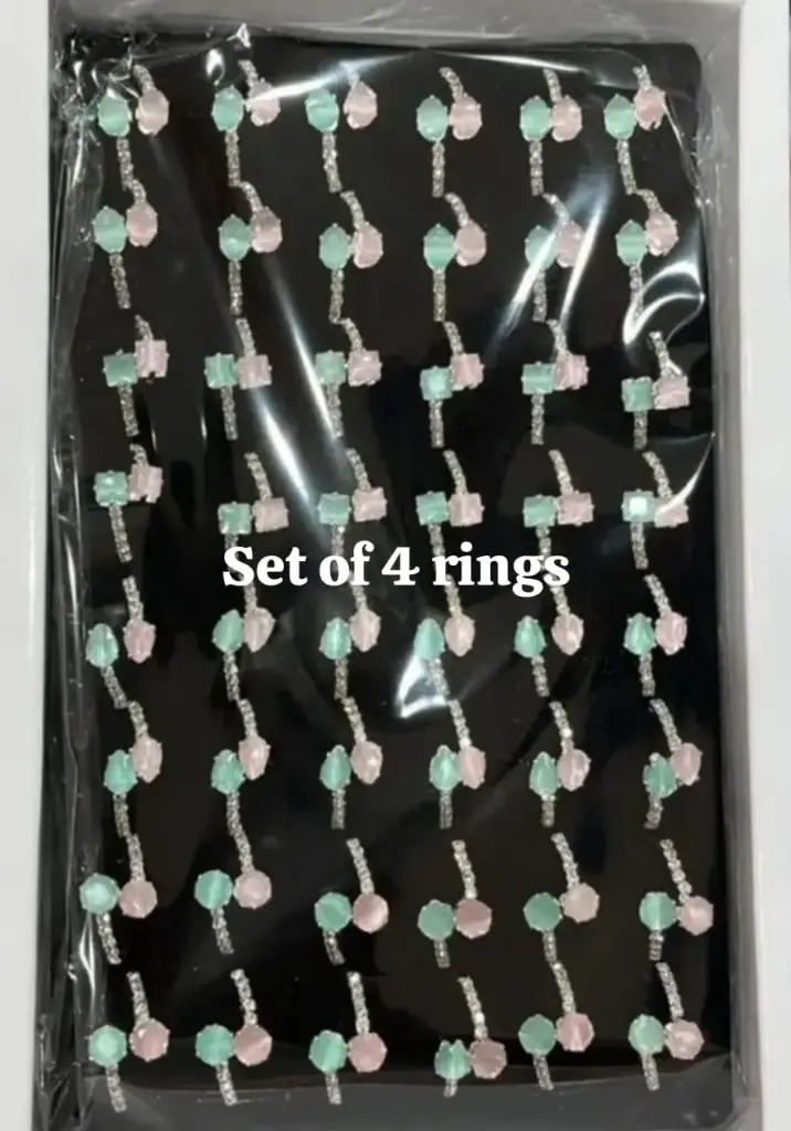RINGS ( set of 4 )